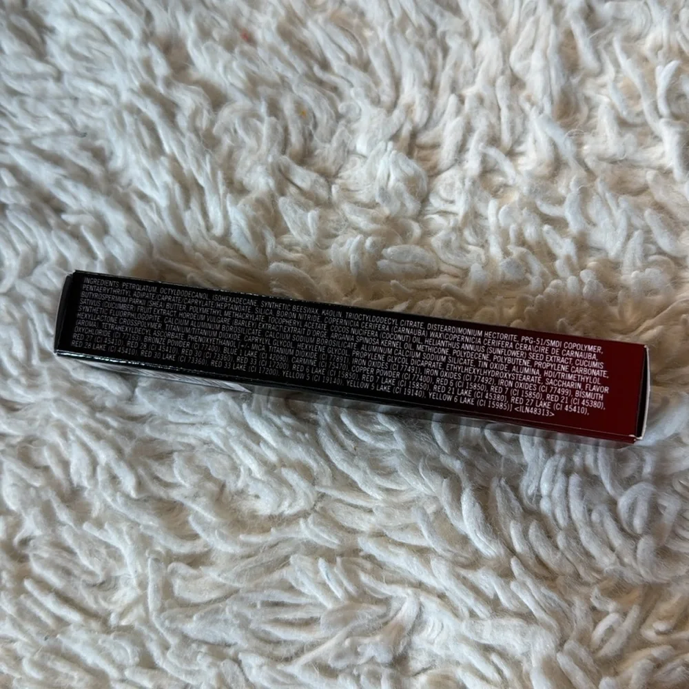 New MAC Love Me Liquid Lipcolour color 493 E For Effortless 0.1oz/3.1 ml